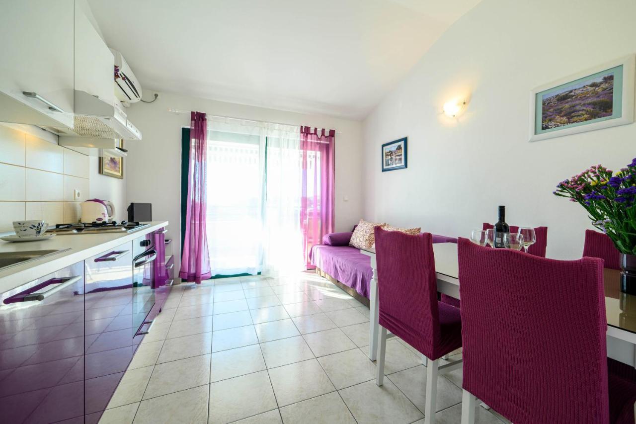 Apartments Vala Zaboric - With Boat Mooring 외부 사진