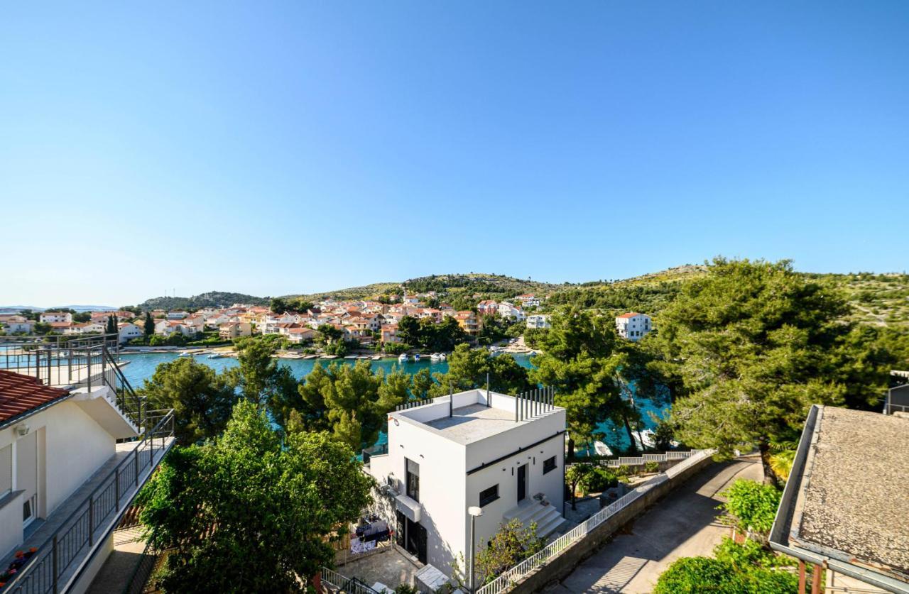Apartments Vala Zaboric - With Boat Mooring 외부 사진
