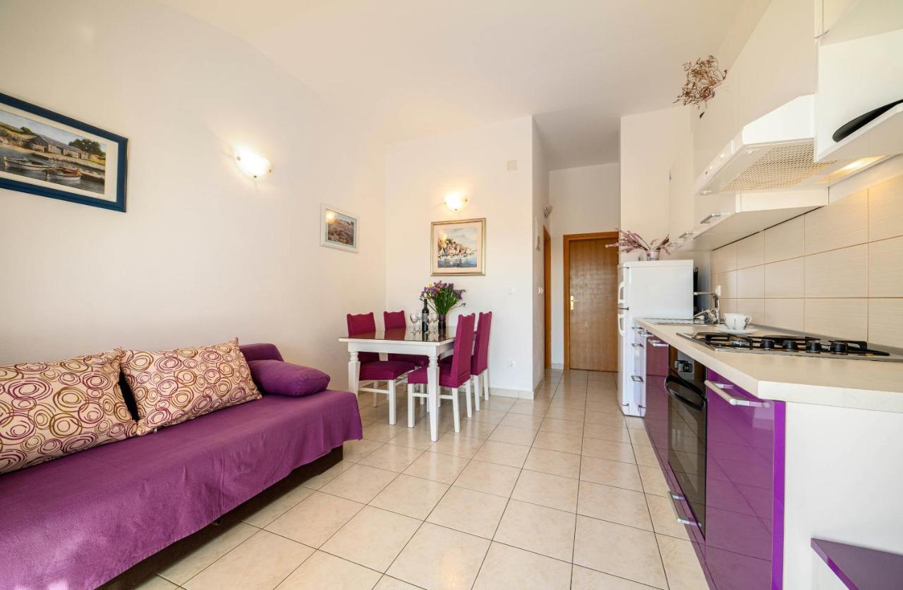 Apartments Vala Zaboric - With Boat Mooring 외부 사진