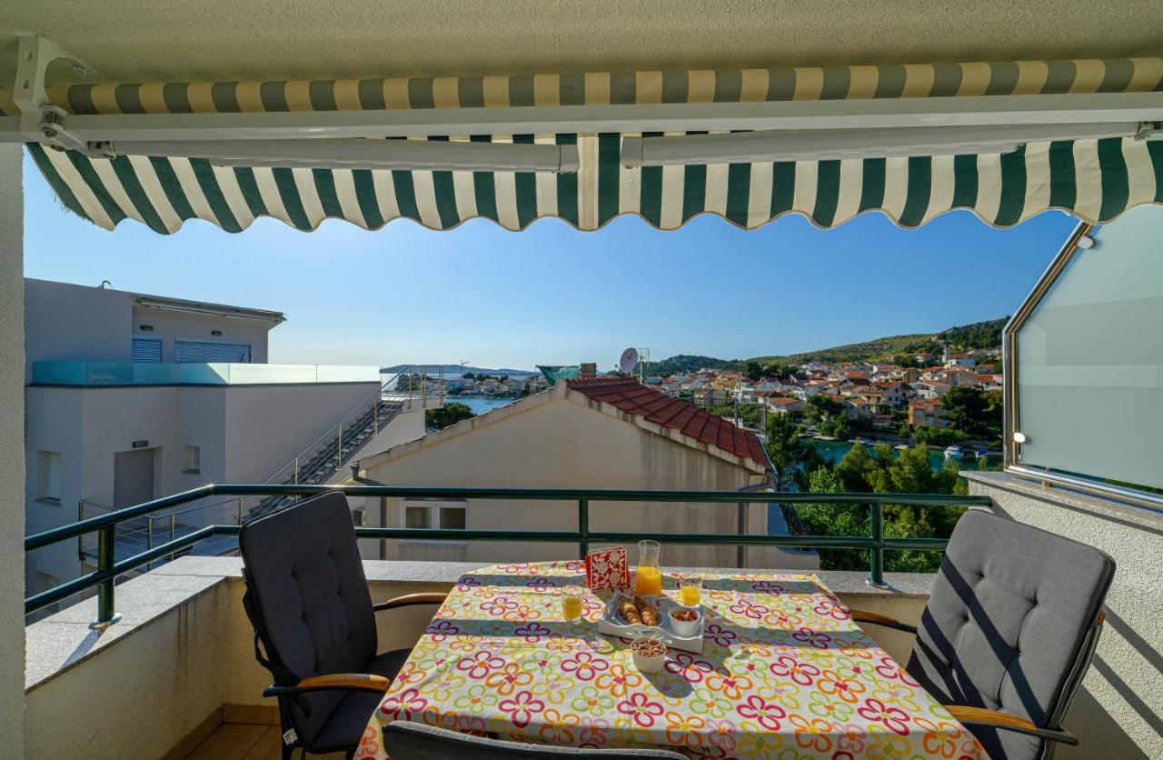 Apartments Vala Zaboric - With Boat Mooring 외부 사진