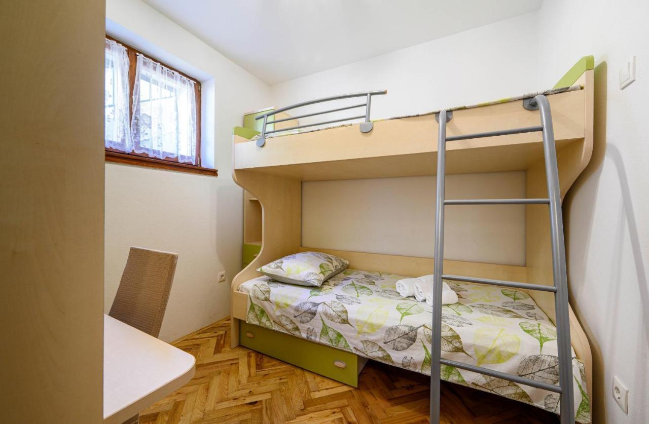 Apartments Vala Zaboric - With Boat Mooring 외부 사진