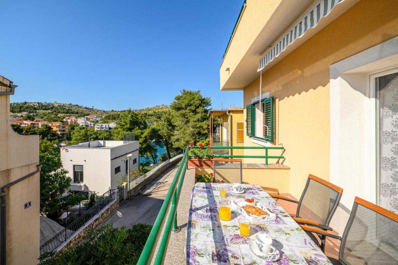 Apartments Vala Zaboric - With Boat Mooring 외부 사진