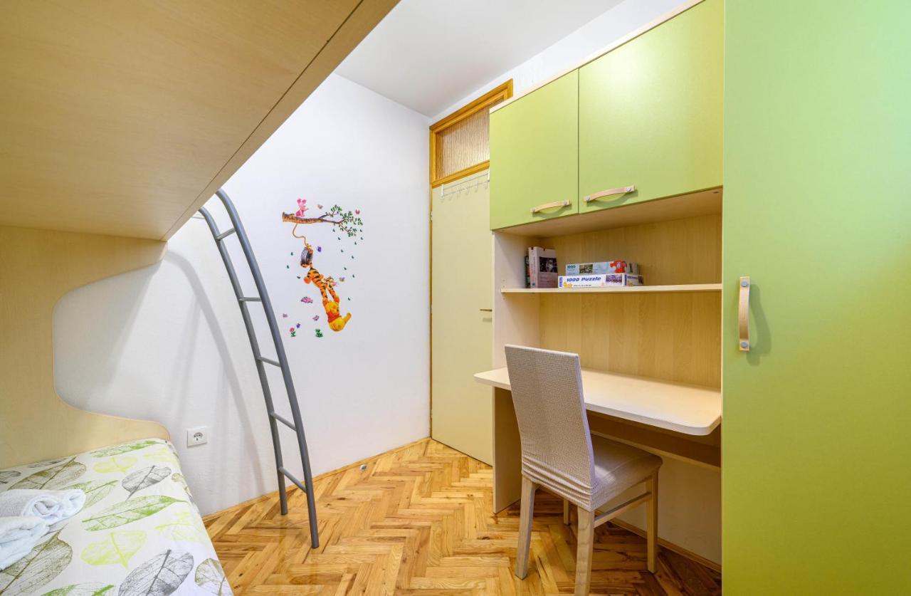 Apartments Vala Zaboric - With Boat Mooring 외부 사진