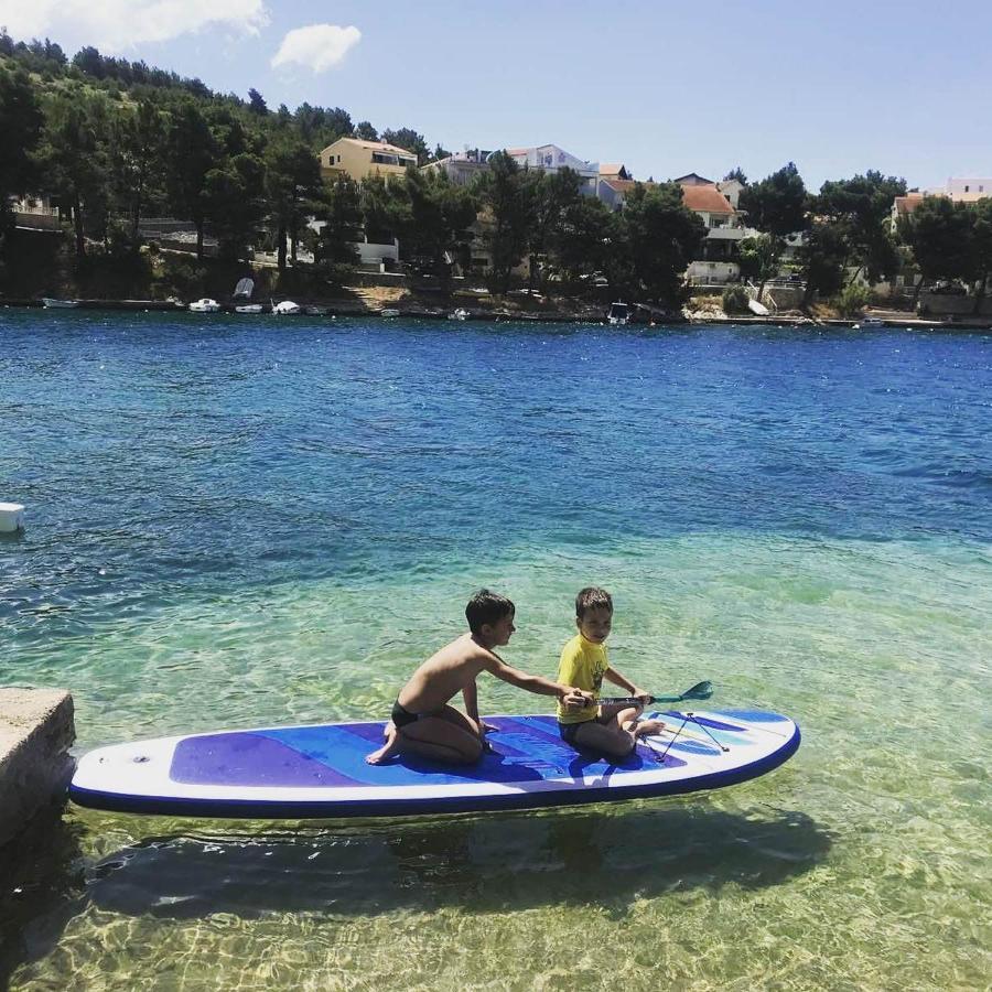 Apartments Vala Zaboric - With Boat Mooring 외부 사진